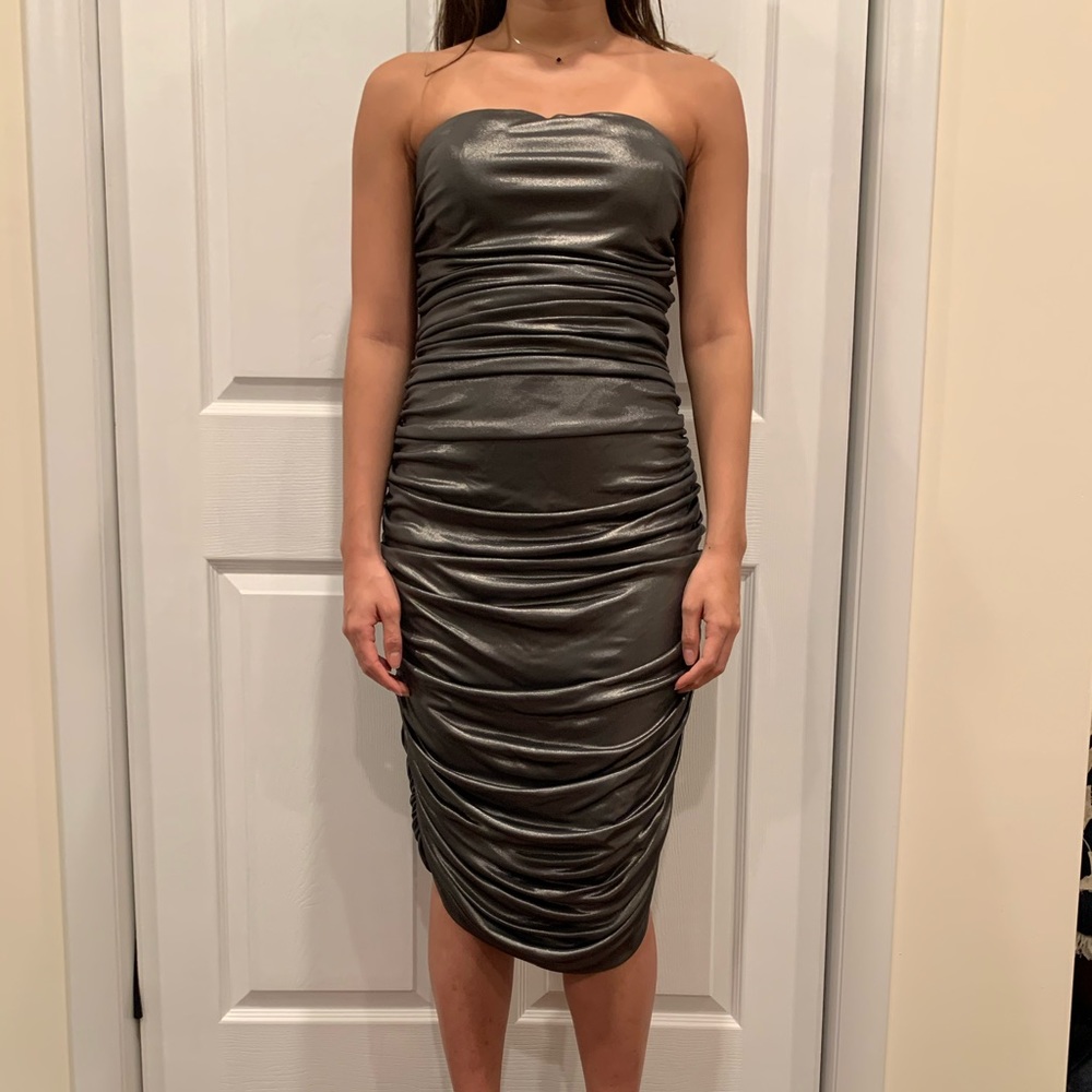 Michael Kors Slim Fitting Gray Shiny Dress